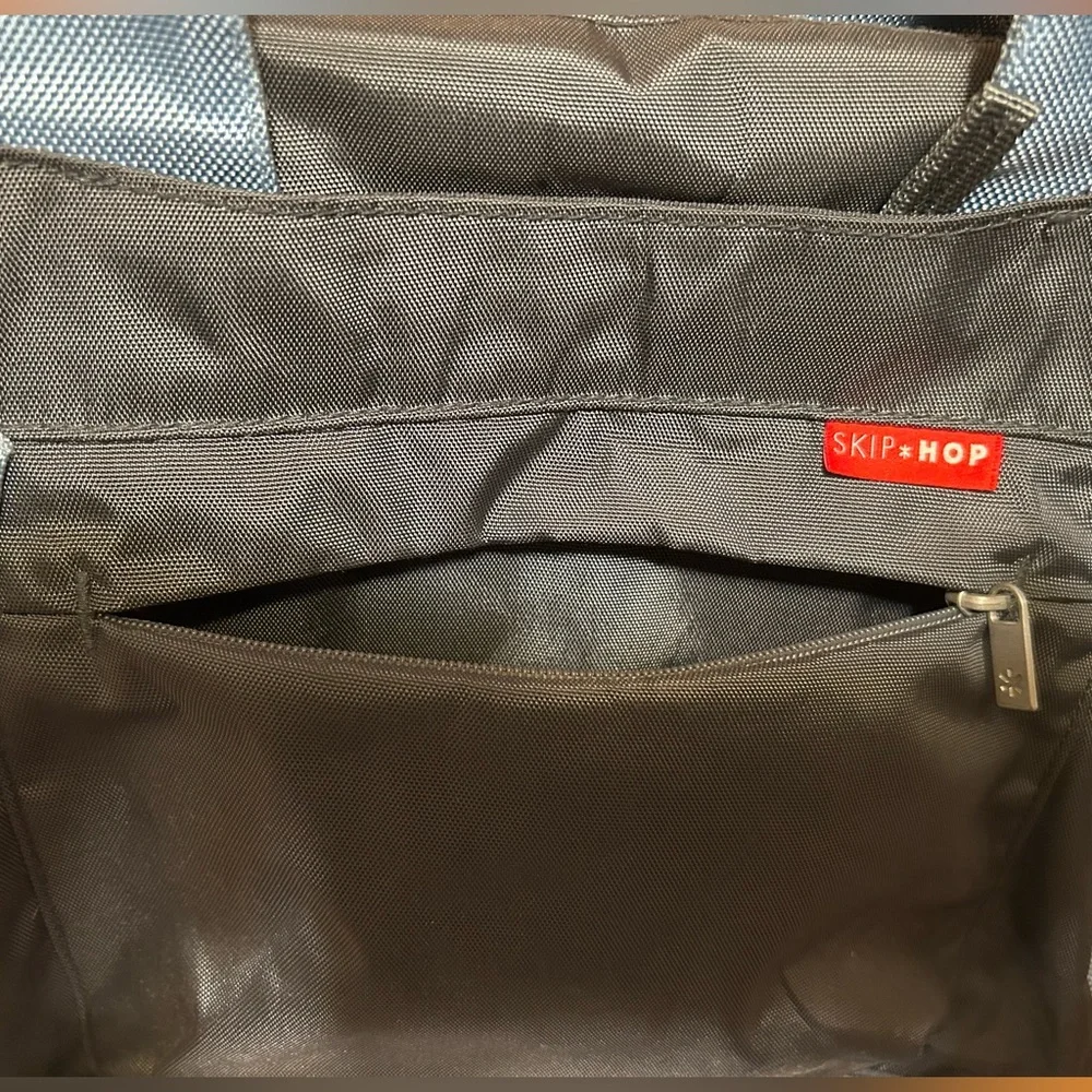 Skip Hop Black and Gray Diaper Bag